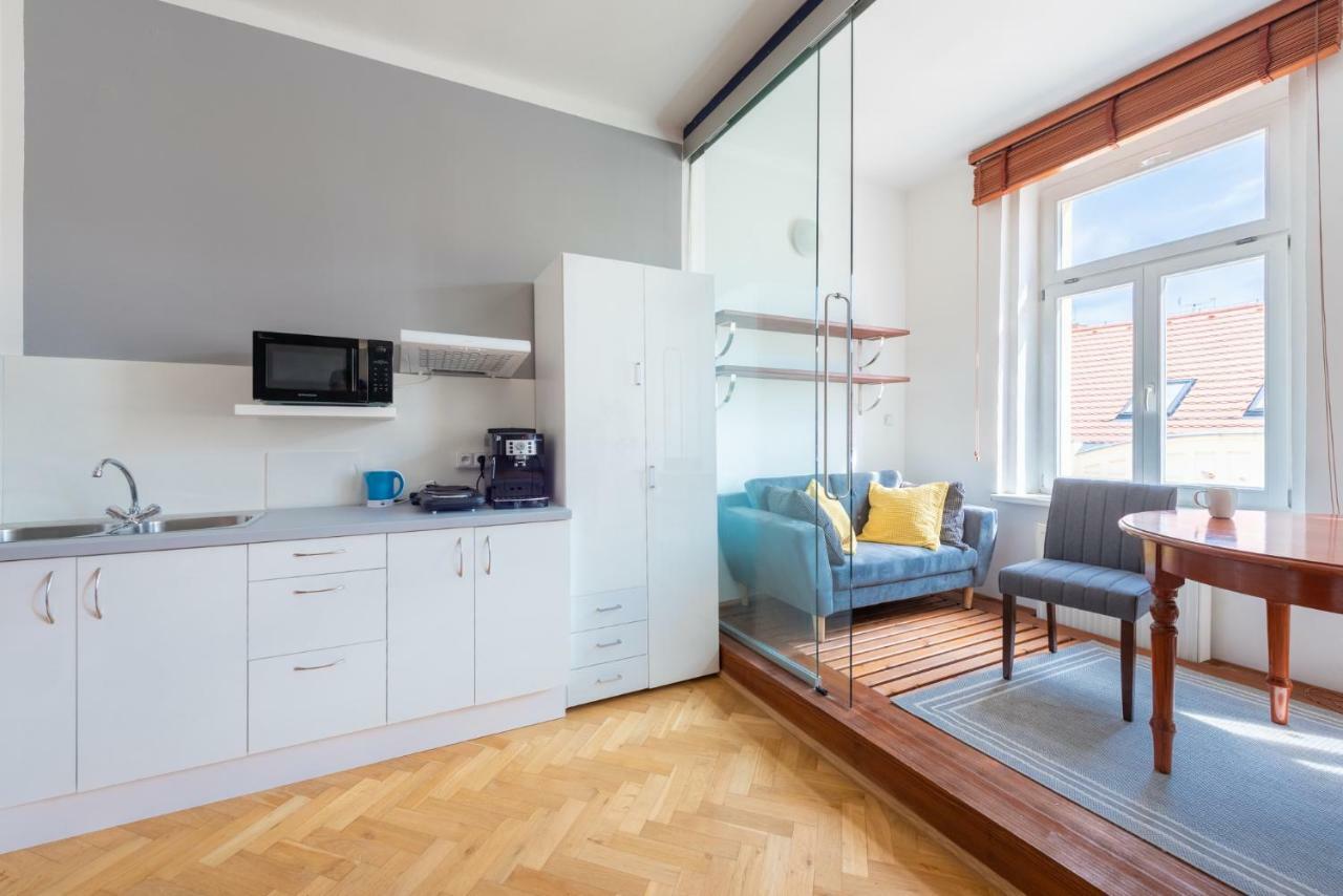 Modern Apartment Few Steps From Centre プラハ エクステリア 写真