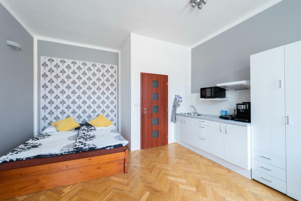 Modern Apartment Few Steps From Centre プラハ エクステリア 写真